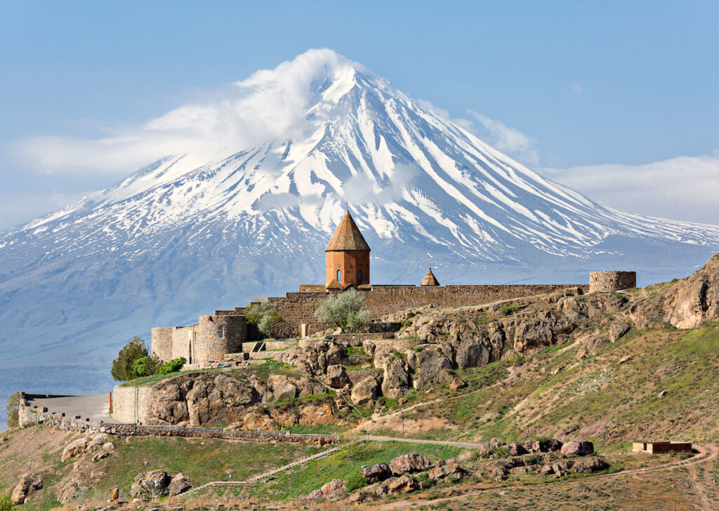 Personalități din Armenia