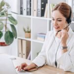 Top 15 motive pentru care companiile aleg să externalizeze serviciile de call center