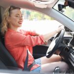 De ce plătesc șoferii sub 30 de ani tarife duble la RCA și cum poți reduce legal acest cost?